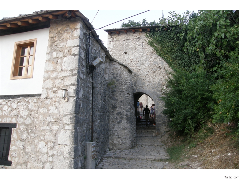 During the Middle Ages, Počitelj was considered the administrative centre and centre of governance of Dubrava župa (county), while its westernmost point gave it major strategic importance.